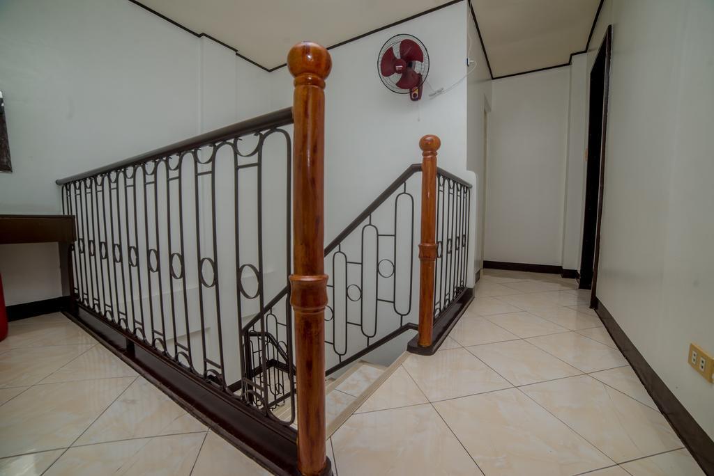 Jenjen'S House Rental 막탄 외부 사진