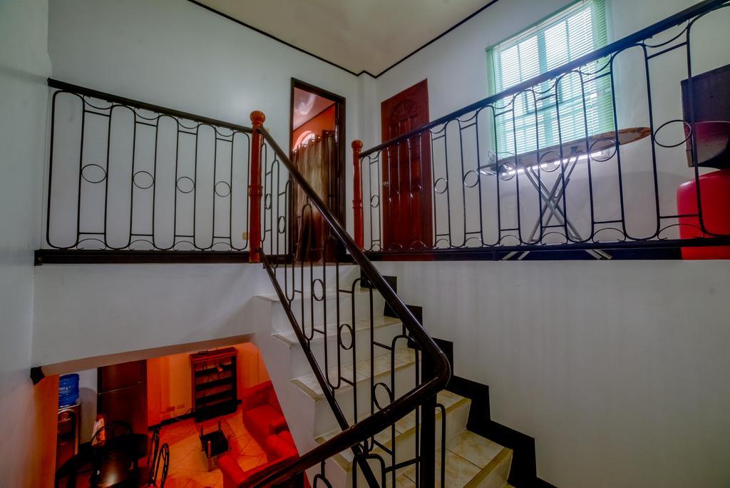Jenjen'S House Rental 막탄 외부 사진